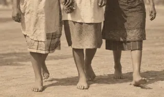 Quando andar descalço podia levar à esquadra: a história da campanha que quis calçar Portugal