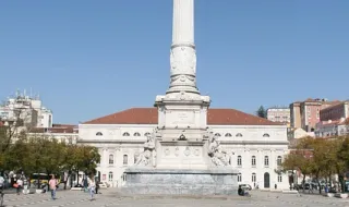 O Rossio e a Lisboa das Invasões Francesas revelados num quadro misterioso… e não só!