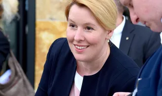 Ministra da Justiça recusa mentiras sobre polémica da destruição de químicos pela PJ