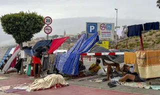 Governo espanhol controla porto de Ceuta para alojar migrantes