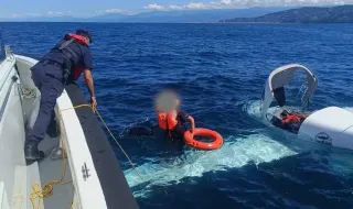 Una avioneta aterriza de emergencia en el mar y rescatan a sus dos ocupantes