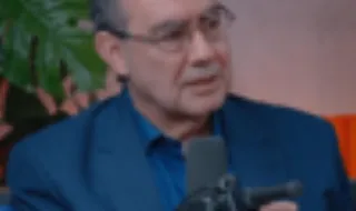 Augusto Cury desmentido por universidade após apresentar-se como professor de pós-graduação em plena campanha eleitoral