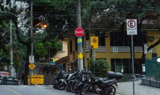 Sensação de insegurança aumenta no Brasil: assaltos de moto na via pública são já uma “epidemia”