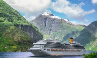 Noruega apreende navio russo no Ártico por reivindicação ucraniana de 4,2 mil M€ na Crimeia