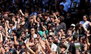 Académica e Mancha Negra alinhados após polémica com cara de Salazar