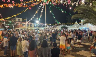 Festa e arraial no centro da cidade do Porto Santo