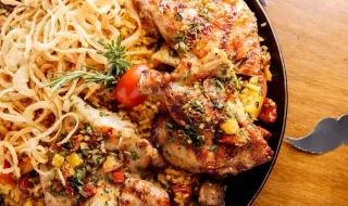 Jambalaya: conheça o prato típico da culinária crioula de Nova Orleans e saiba onde encontrar no Rio