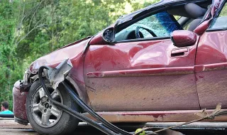 Mulheres morrem em violenta colisão na Nacional 122