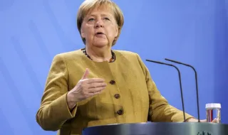 Merkel pede para "lutar pela democracia" face à extrema-direita na Alemanha