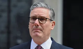 Ex-primeiro-ministro britânico Keir Starmer vai renunciar ao mandato de deputado após "reflexão de verão"