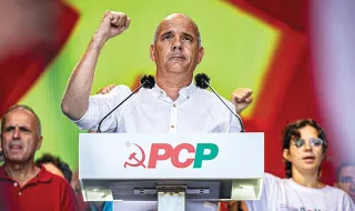 Raimundo acusa Governo de “assalto em curso” e desafia país a uma alternativa de rutura