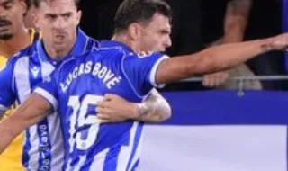Alavés vence Villarreal e sobe provisoriamente à liderança da Liga espanhola