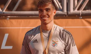 Vice-campeões João Ribeiro e Messias Baptista na final K2 500 nos Mundiais de Canoagem