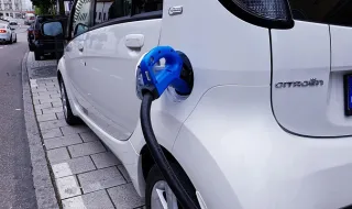 Portugal está entre os países “mais avançados na adoção de veículos elétricos”, indica relatório