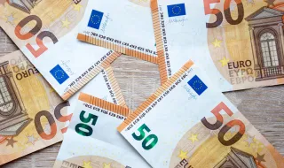 Euro sobe e regressa ao patamar dos 1,16 dólares