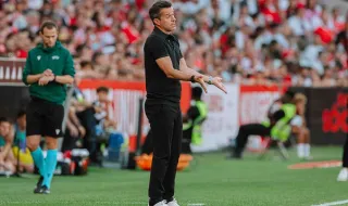 Marco Silva: "É importante os jogadores não estarem cómodos. Saber que jogam sempre não é positivo"