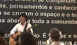 Fischer-Z fazem 50 anos e John Watts continua a recusar comprometer a arte