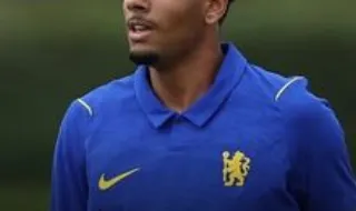 Mais um miúdo: Denner é reforço do Chelsea