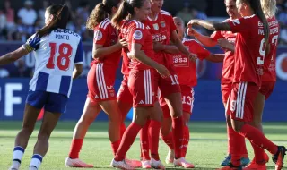Benfica não dá hipótese e aplica goleada ao FC Porto na Supertaça feminina