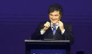 Milei acusa a Sánchez de facilitar “la inmigración descontrolada” y allanar el camino a “las hordas extranjeras”