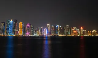 Qatar: QatarEnergy prolonga cancelamentos de GNL até novembro