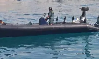 Tres guardias civiles heridos durante la intercepción de una lancha destinada al traslado de inmigrantes