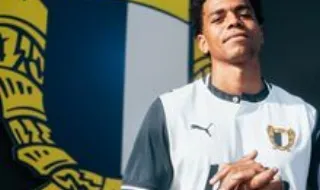 Oficial: Victor Rofino é reforço do Famalicão
