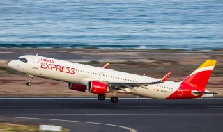 St.Truiden recebe Iberia 1999 na Conferência