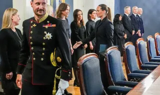 Quem é Haakon VIII, o novo rei da Noruega que chega em pleno período de turbulência na Casa Real?