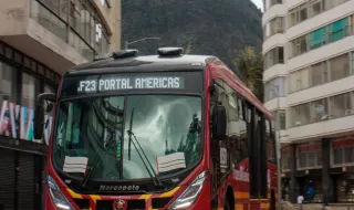 Fabricado na América: como a IA mantém esta fábrica dos EUA competitiva: NPR