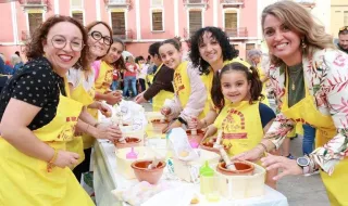 Vila-real trasllada a la Casa de la Festa la venda de tiquets per a la Trobada d'Elaboració d'Allioli de les festes
