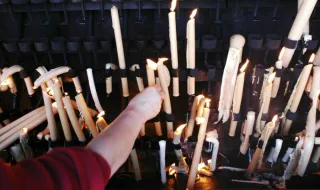 Uma vela acesa terá provocado incêndio que matou turista em Fátima