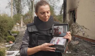 Só resistiram as memórias: no seio da destruição em Bucha, um álbum de fotografias conta uma história