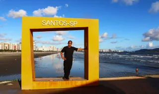 Renan Santos diz 'não ligar para ONG' ao defender 'desfavelização' de comunidades