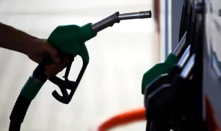 ISP: Governo volta a atenuar descida do preço final dos combustíveis