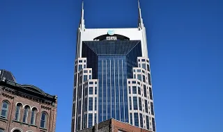 Nashville recebe novo hotel e museu, “carta de amor” de Dolly Parton à cidade