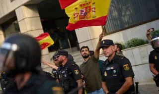 Ceuta: milhares de habitantes voltam às ruas para exigir expulsões e demissões