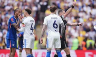 Árbitro inglês nomeado para a visita do Benfica ao AC Milan