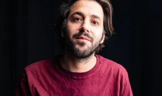 “Fui com tudo, mas quando olhei para trás não havia ninguém. Rabinho entre as pernas, bola para a frente”: Salvador Sobral volta ao Spotify