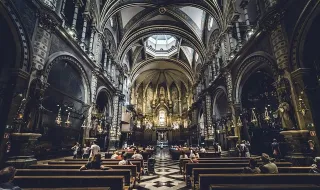 Líder Barcelona `passeia` em Valência