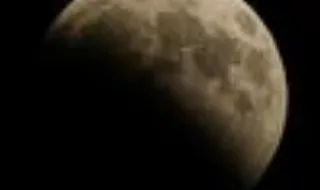 Quando a Terra tapou a Lua: as imagens do eclipse lunar pelo mundo