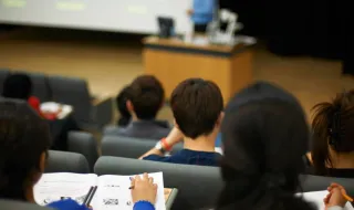 Reitor admite dificuldades financeiras após docentes da Escola Superior de Teatro e Cinema ficarem sem contrato