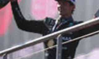 Kimi Antonelli vence em Madrid e reforça liderança do Mundial de F1