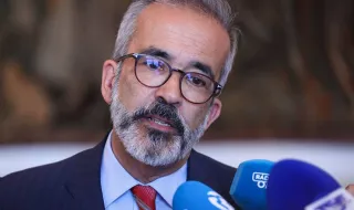 MNE explica que “problemas com as comunicações” estão a dificultar localização de portugueses no Nepal