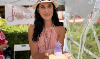 Ela sonhava em ser mãe e transformou a dor em arte: criou bonecas de resina para superar o momento difícil e ajudar outras mulheres