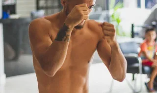 Sandro Lima ao 90+8 trava o Craiova de Coelho