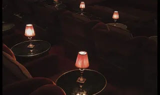 O último cinema de bairro da Linha de Cascais fechou. Autarquia está a comprá-lo
