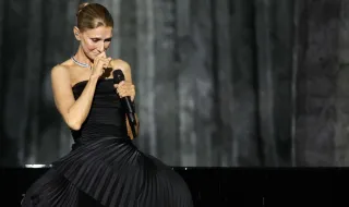 “Lágrimas de alegria”. Céline Dion regressa ao palco em Paris após anos de doença rara