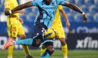 Yann Kitala rescinde com o Vizela