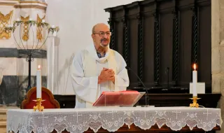 Câmara de Arronches homenageia Padre Fernando Farinha